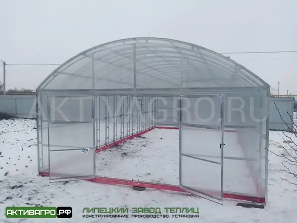 Теплица Ударница Благодатная, ширина 4/5 м, труба 40х20 + 20х20 Теплица Ударница Благодатная, ширина 4/5 м, труба 40х20 + 20х20