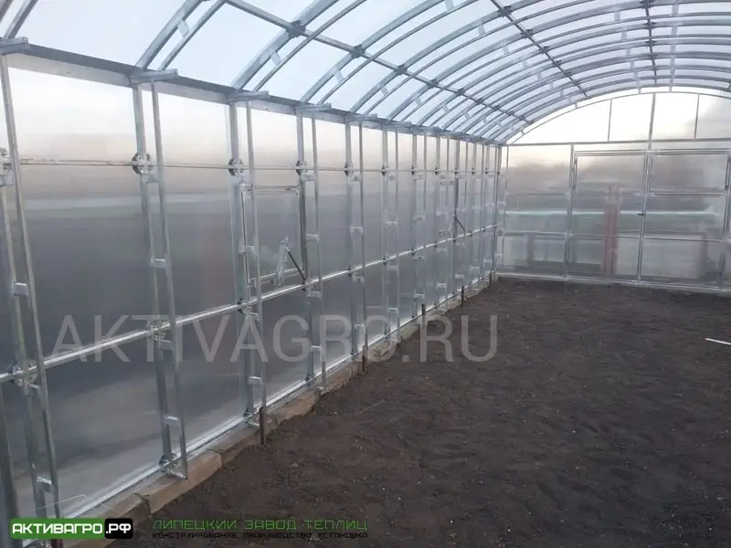 Теплица Ударница Благодатная, ширина 4/5 м, труба 40х20 + 20х20 Теплица Ударница Благодатная, ширина 4/5 м, труба 40х20 + 20х20